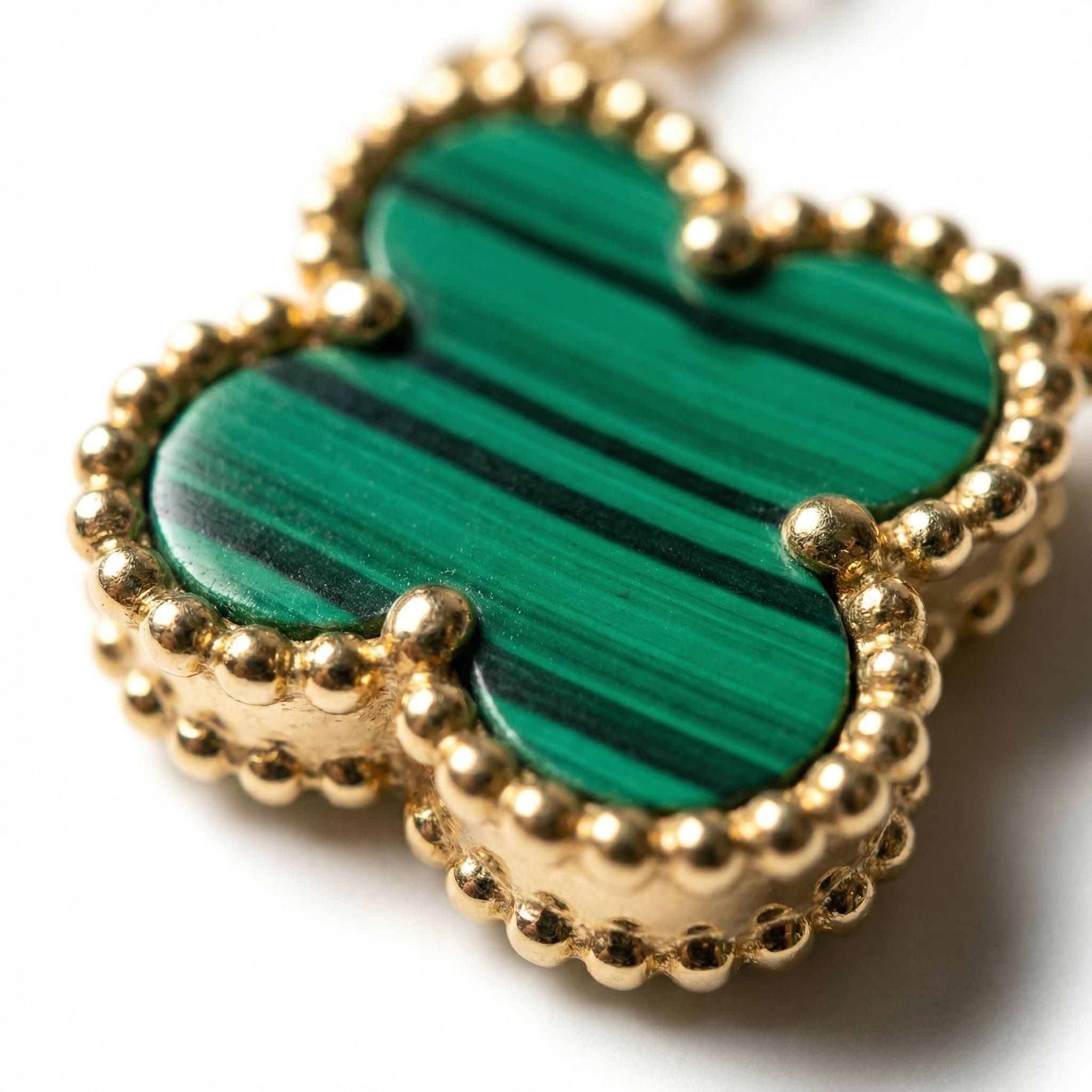 Colar Trevo Quatro Folhas Verde Dourado Aço Inox 316L Feminino — imagem 3