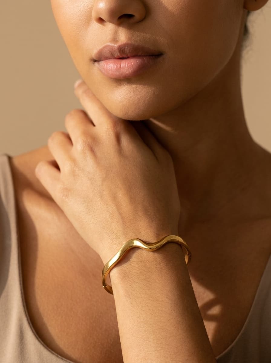 Bracelete Onda Dourado Aço Inox 316L Feminino — imagem 1