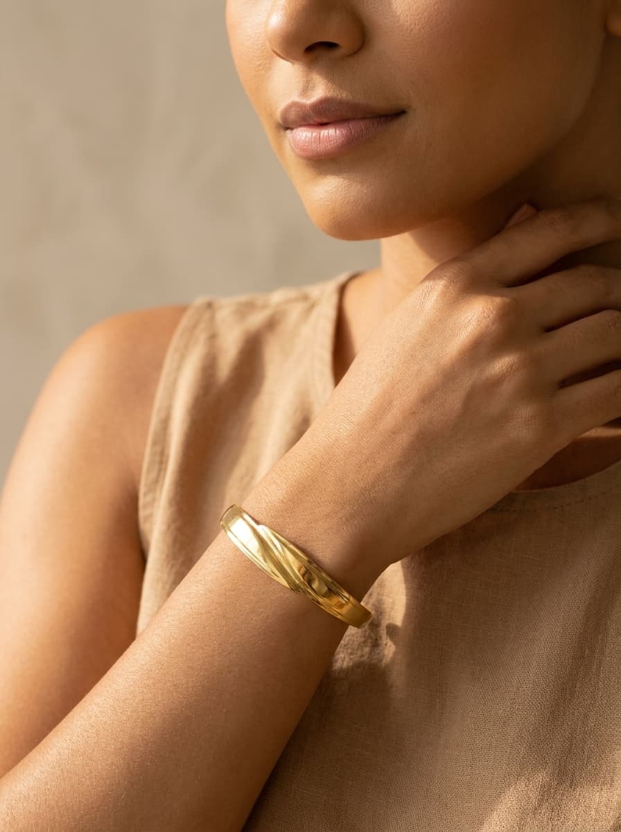 Bracelete Cruzado Dourado Aço Inox 316L Feminino — imagem 1