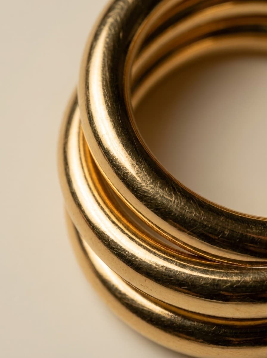 Brinco Argola Tubular Grossa Dourado Aço Cirúrgico 316L Feminino — imagem 3